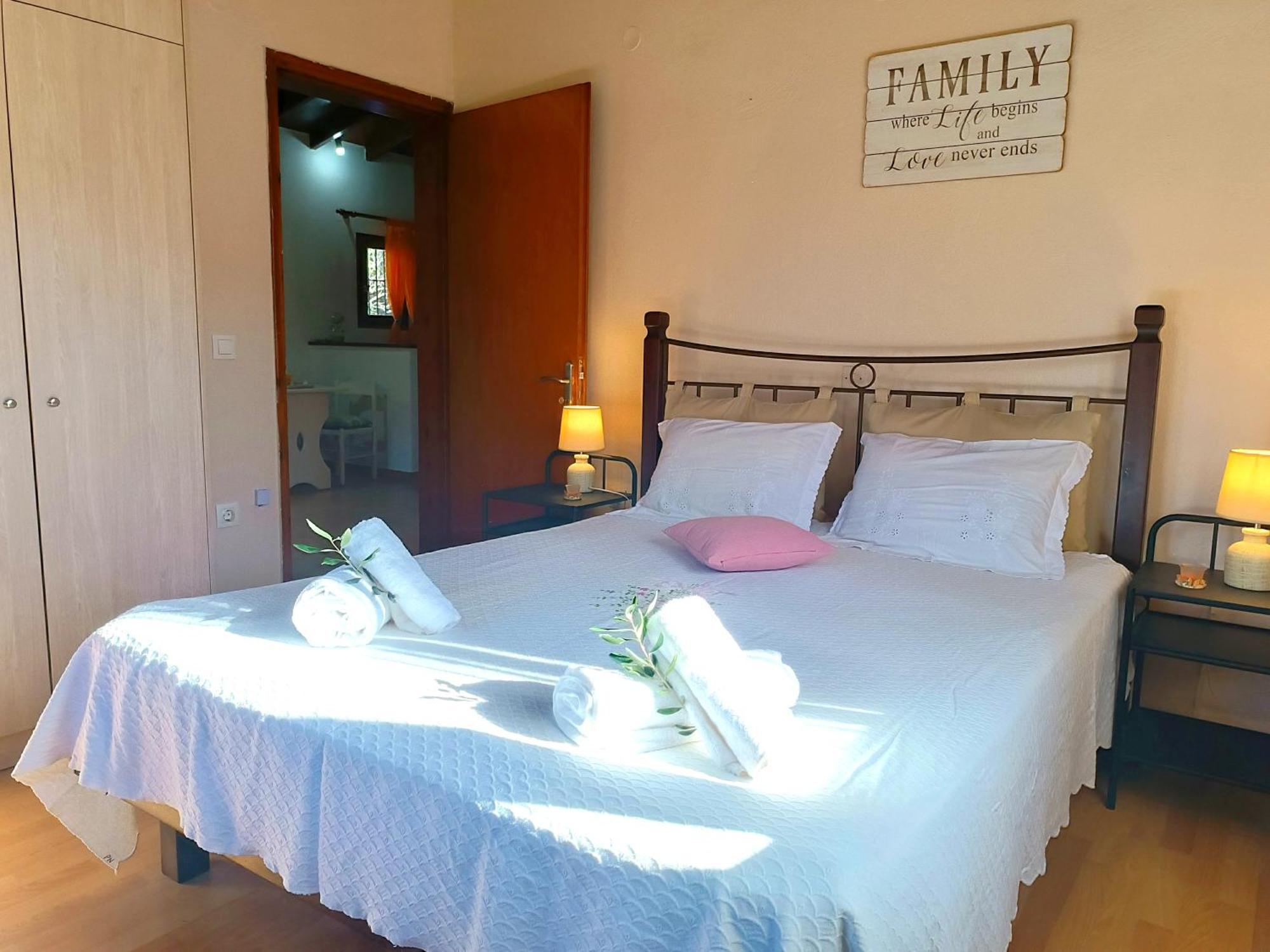 Elia House Villa Peritheia Bagian luar foto